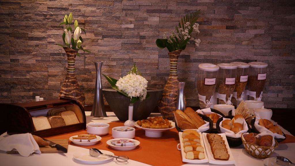 The Eclipse Boutique Suites Abu Dhabi Bagian luar foto
