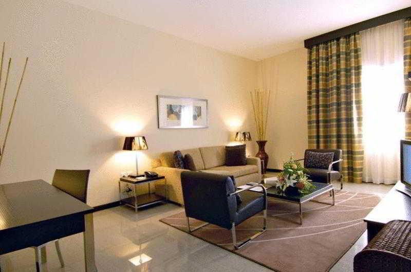 The Eclipse Boutique Suites Abu Dhabi Bagian luar foto
