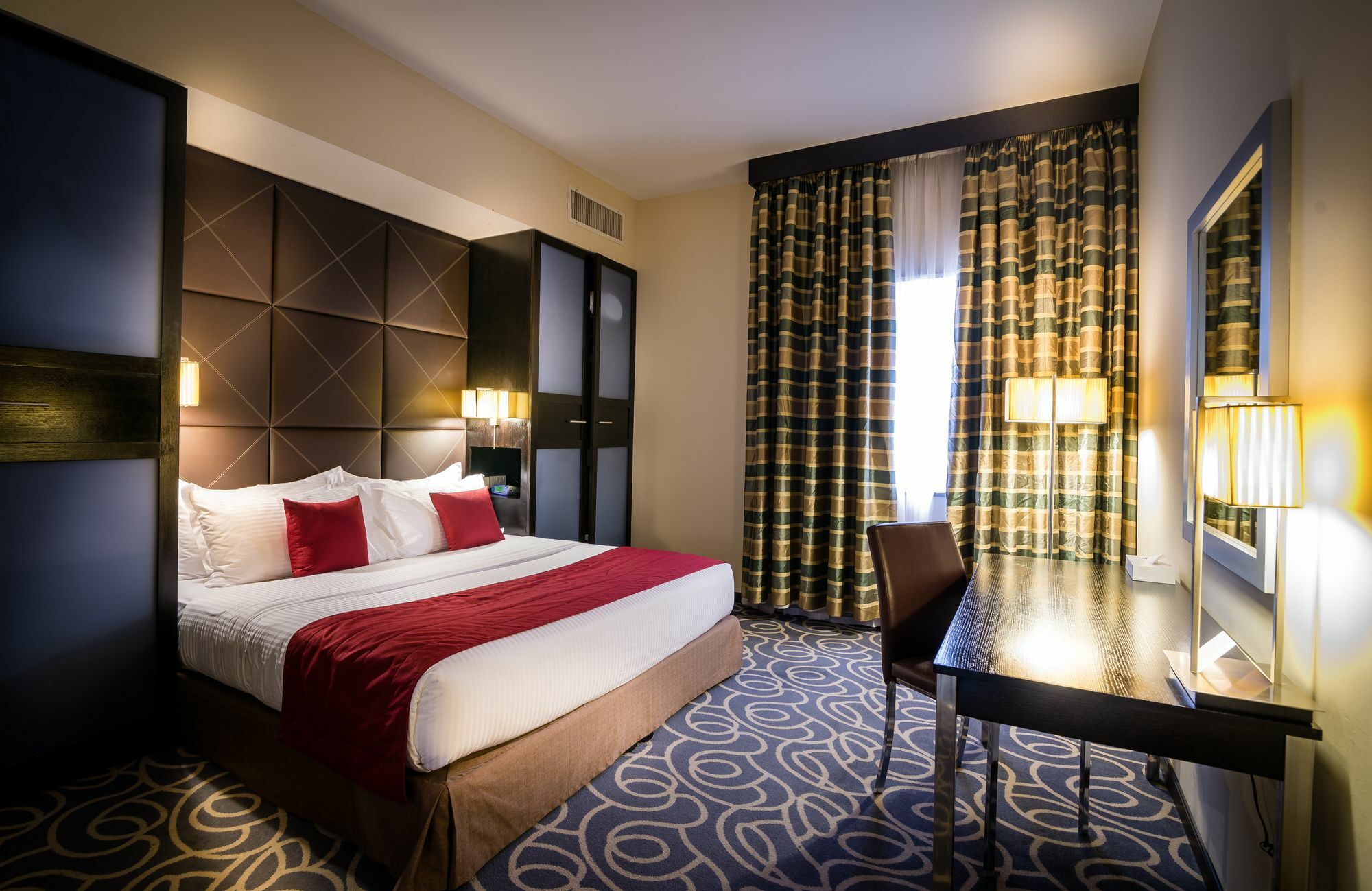 The Eclipse Boutique Suites Abu Dhabi Bagian luar foto